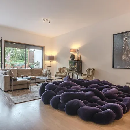 Luxury 4 Bedroom Apartamento *