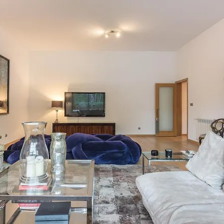 Luxury 4 Bedroom شقة