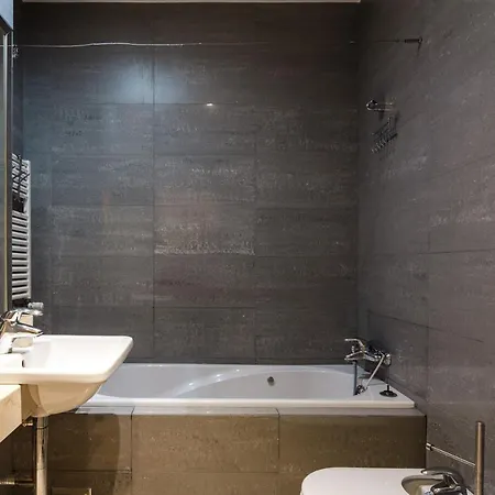 Luxury 4 Bedroom